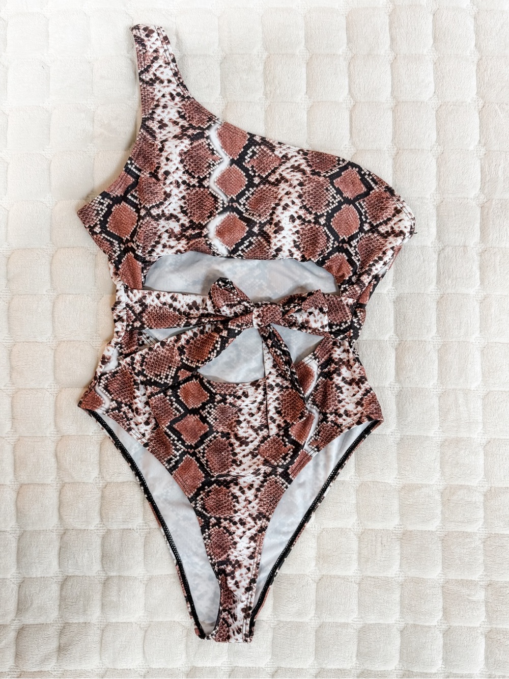 One-Shoulder Snake Print Cutout One-Piece Swimsuit - Brown/Black